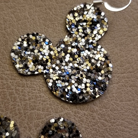 FUN Chunky Glitter Mouse head earrings! - Picture 3 of 4